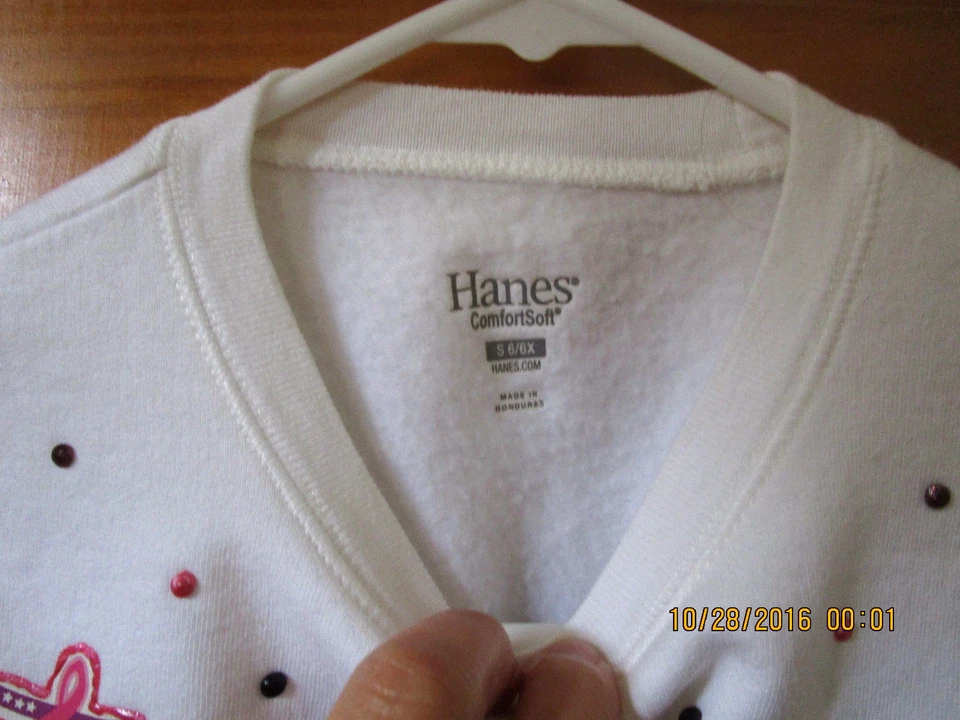 HANES, comfort zone, white sweatshirt w/embellishments size 6 (girls) NEW - Image 2 of 4