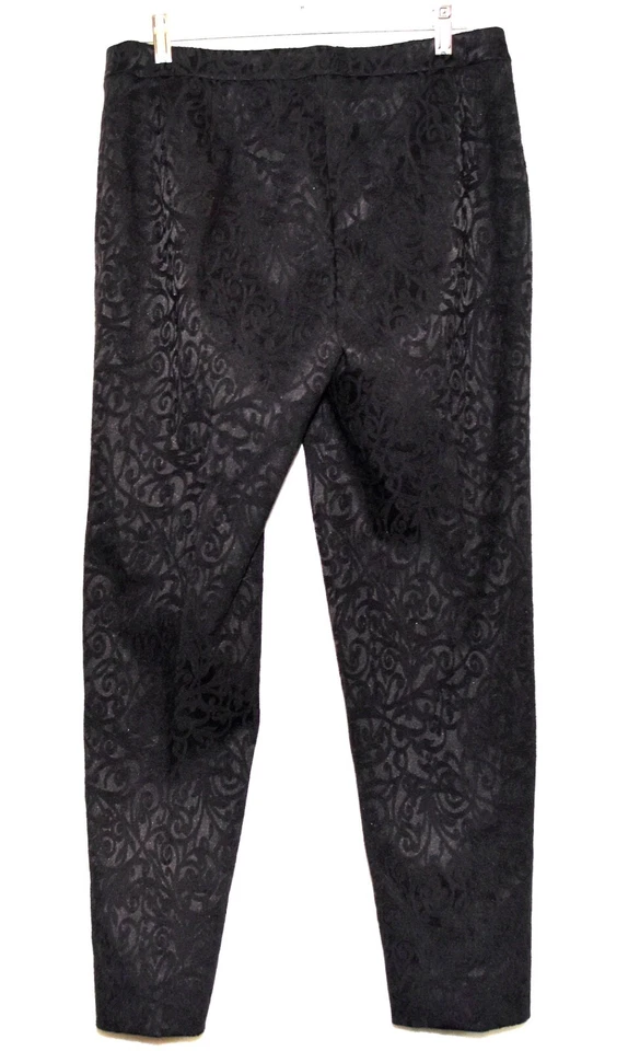 Jones New York Signature Black Swirls Womens Stretch Capri Pants Size 8 - Image 3 of 4