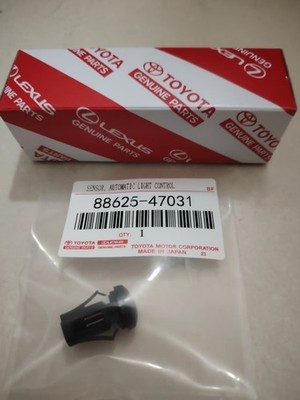 Toyota Genuine Corolla Thermistor Cooler (solar sensor) 88625-47031 OEM New ''