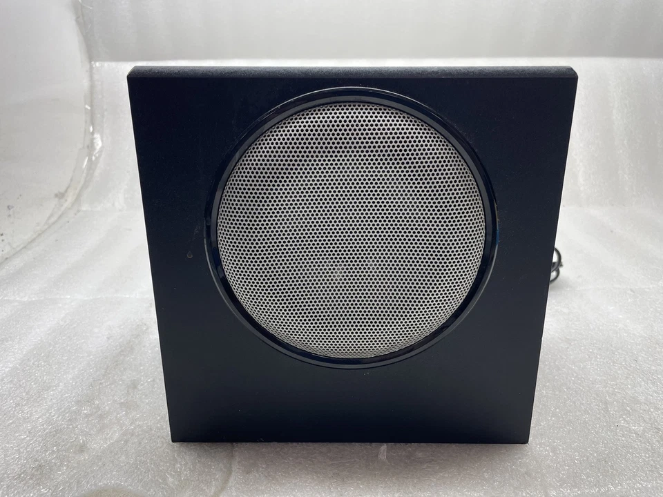 Logitech X-230 Subwoofer W/ 2 Logitech Speakers S-0123B Tested & Working - Immagine 4 di 4
