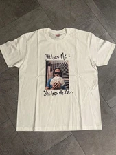 Max B x Supreme ‘She Loves Me / She Loves Me Not’ Graphic Tee White Size Medium