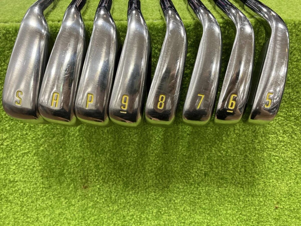 Nike VRS Covert 2.0 Iron Set 8pcs 5-PW, GW, SW Mitsubishi Rayon 59G Flex R - Image 3 of 4