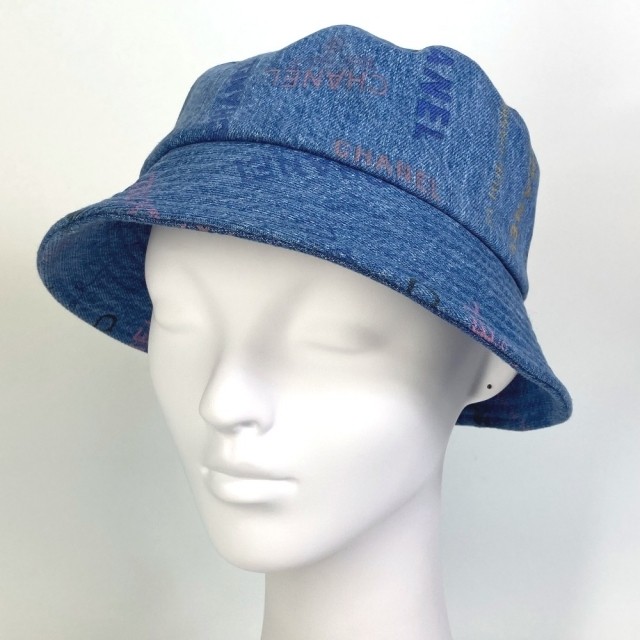 【美品】シャネル ♡ バケットハット・デニムクラッシャーハット CHANEL Denim Allover Logo Crusher Bucket Hat | eBay