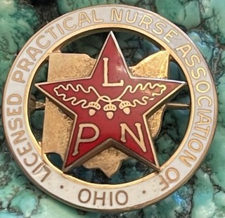 Solid 10K 5.96g Pin Ohio Licensed Practical Nurses LPN Brooch LGB Scrap or Wear