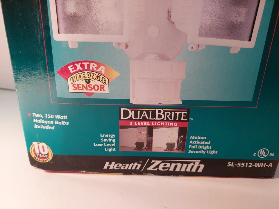 Heath Zenith Motion Sensor Quartz Security Light 240 Detection Zone 3 Level - Image 4 of 4