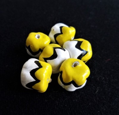 Last set! 6 handpainted Filipino BEADS Paper Mache Yellow White Black