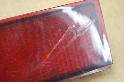 1988-2000 HONDA GOLDWING GL1500 LEFT TRUNK TOUR BOX RUNNING LIGHT LENS GARNISH - Picture 2 of 8
