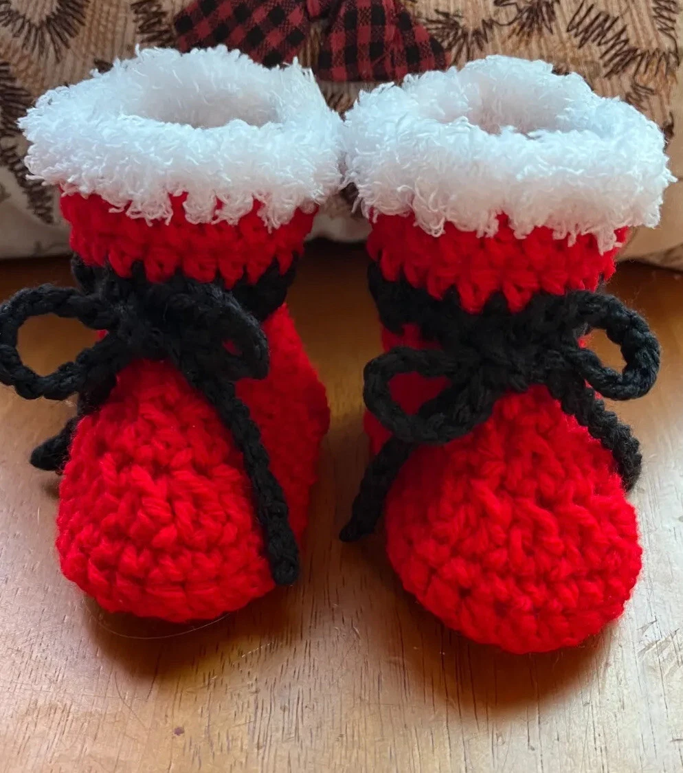 Handmade Santa Baby Knit Booties Slippers Christmas Holiday Red 6