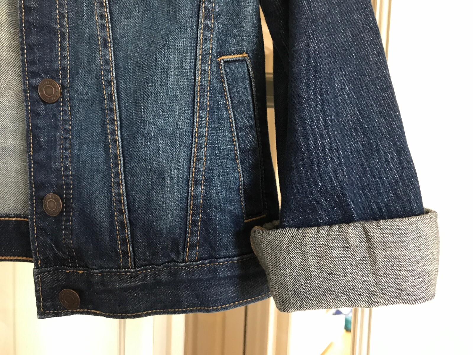 Picture 4 of 5