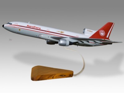 Lockheed L-1011 TriStar AeroPeru Desk Wood Airplane New Model Small Scale 1/144