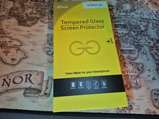 JETech Tempered Glass - iPhone 13 (6.1inch)