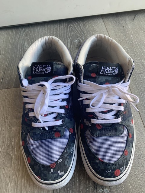 vans half cab x supreme