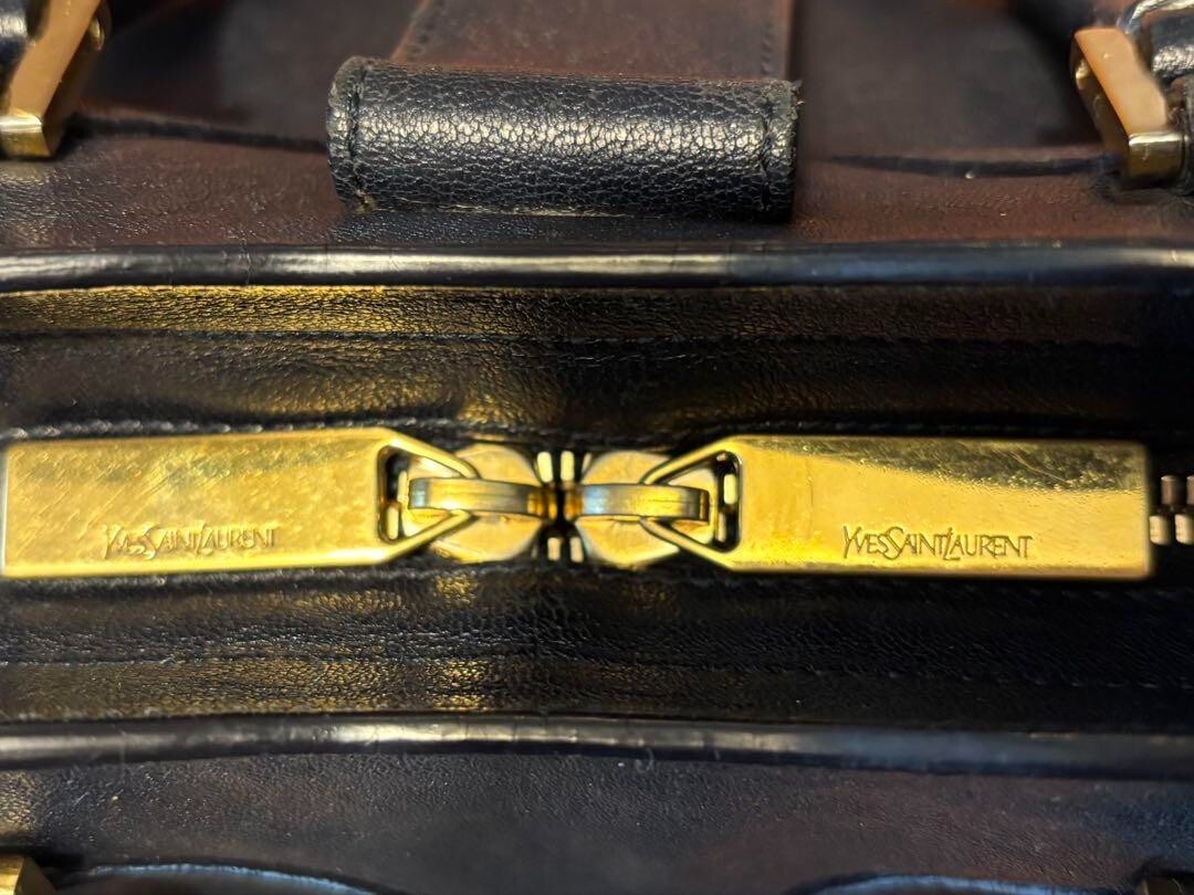 Borsa a tracolla Yves Saint Laurent YSL Cabas chic pelle blu navy autentica F0214827