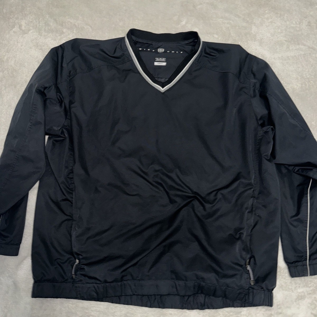 Nike Golf Men's Windbreaker Jacket Long Sleeve Black V-Neck Nike Golf Men's Windbreaker Jacket Long Sleeve Black V-Neck