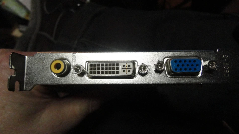 PCI Radeon 7000 64mb DDR Memory Graphics Card BEEN TESTED! - Image 2 of 4