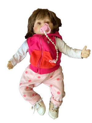 Reborn Kleinkind Mädchen Puppe 22 Zoll Preloved mit extra Kleidung und Schnuller.