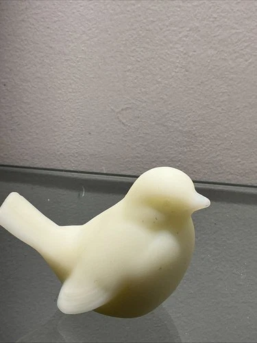 Vtg Fenton Lime Green Uranium Art Glass Bird Satin Custard Glass Sparrow Glows