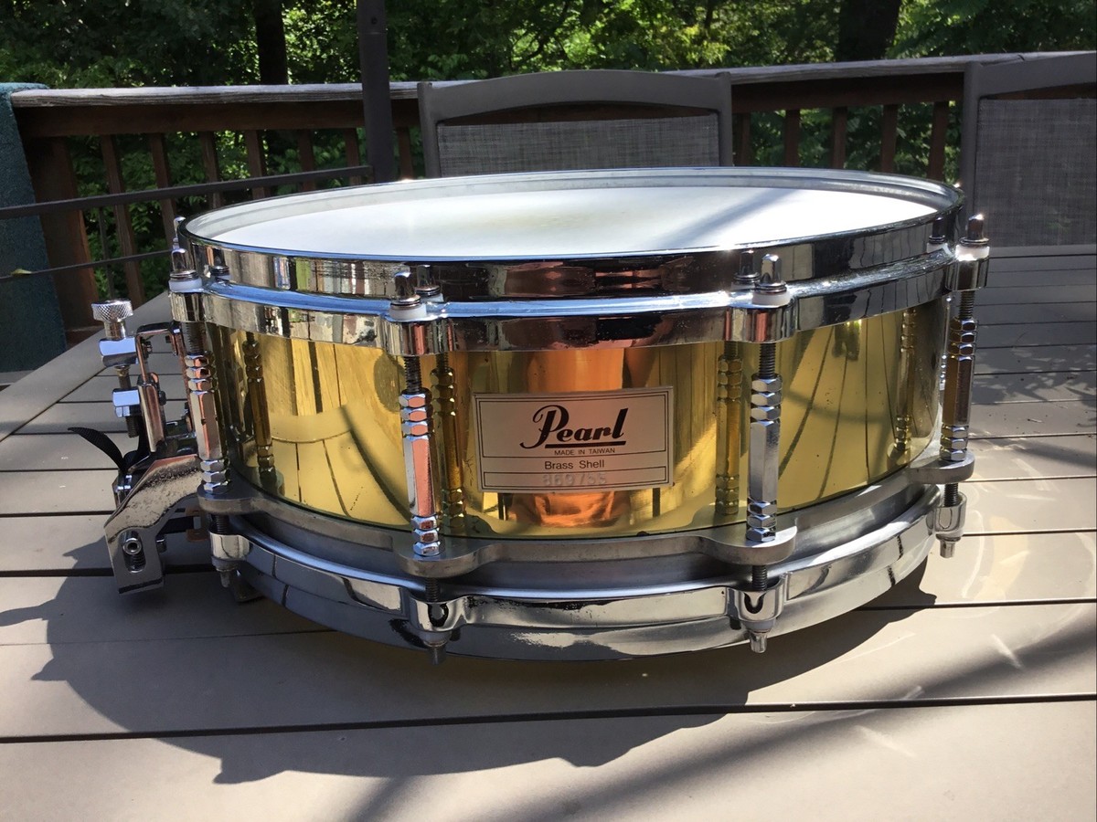 Pearl B-914P Free floating snare ブラス Pearl Free Floating B-914P Brass Shell 14x3.5 - YouTube