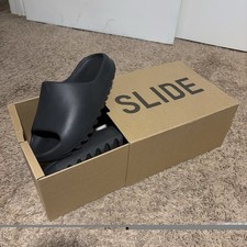 adidas Yeezy Slide Onyx Authentic men  s Size 9 HQ6448 Lightweight Comfort