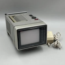 VTG Realistic Portavision 16-108 Portable Color TV w/ Antenna & Power Adapter
