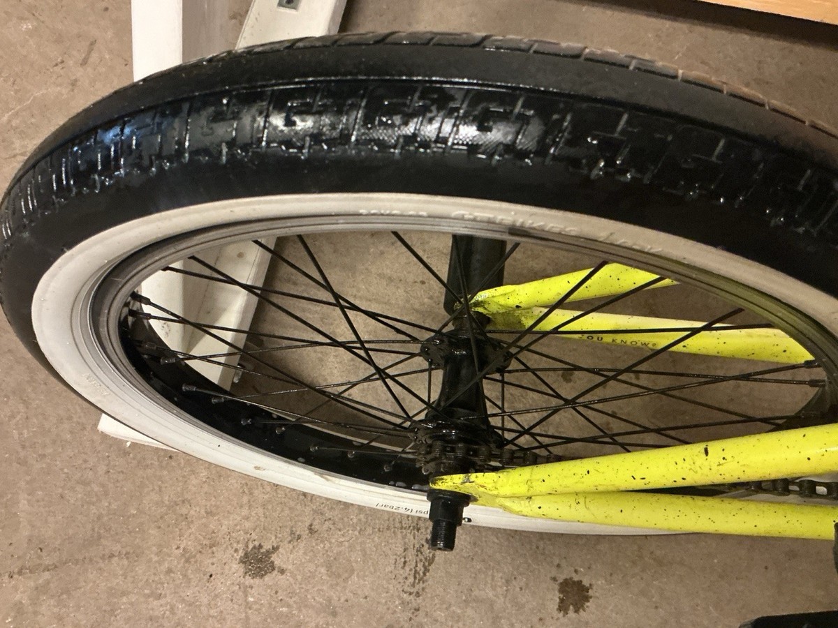 GT Bikes BMX Bike, 20in Wheels,needs brakes,high end rims,almost