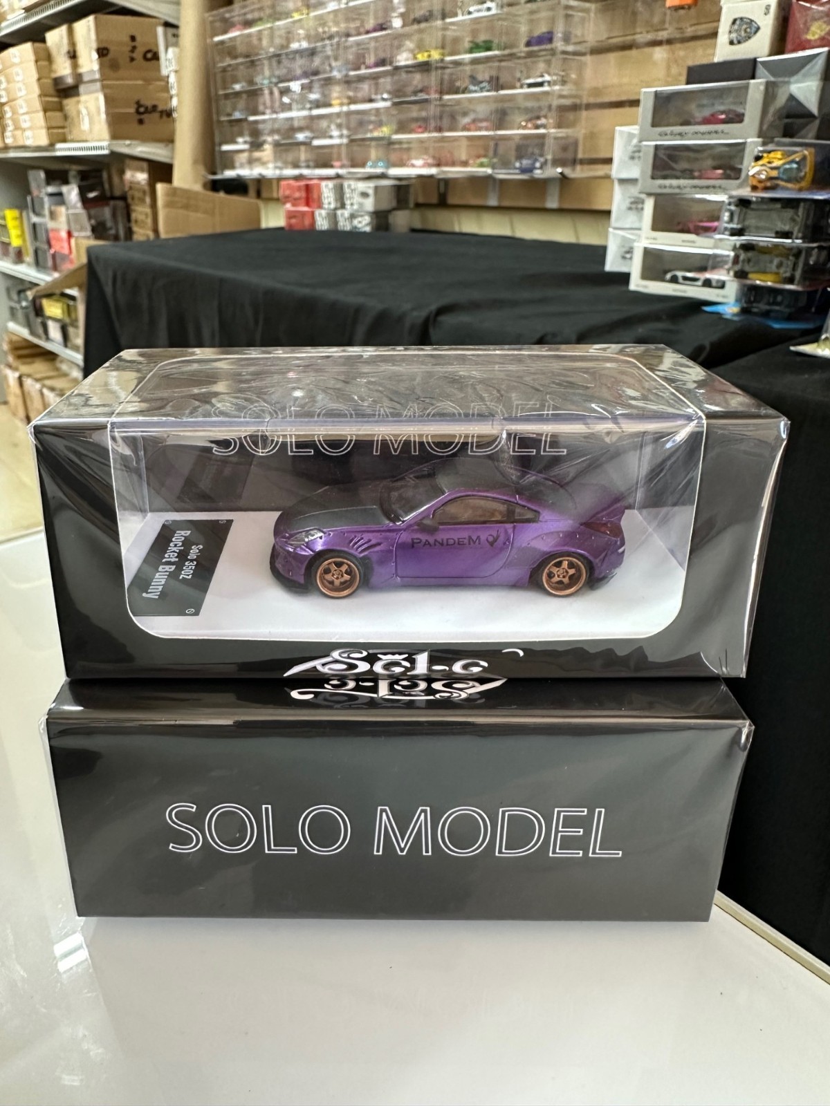 NISSAN 350Z ROCKET BUNNY PURPLE BLACK HOOD TOP  1/64 DIECAST CAR BY SOLO MODEL