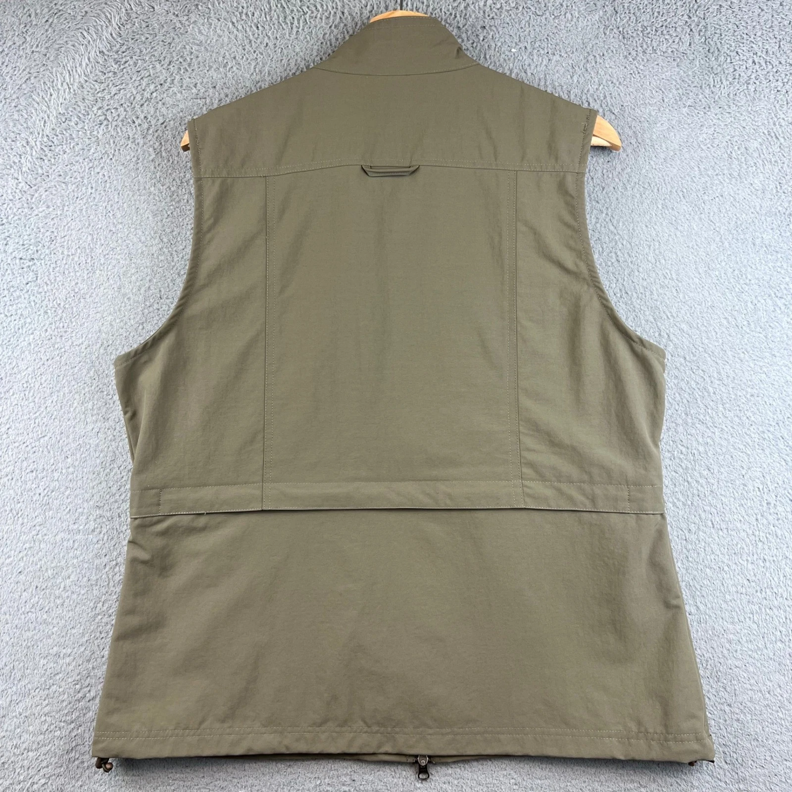 Magellans Travel Gear Mens Utility Vest Large Olive Green Multi Pocket Safari - product detail image 2