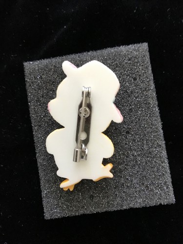 Vintage Avon Chick With Egg Basket Pin 2" Original Box - Picture 2 of 6