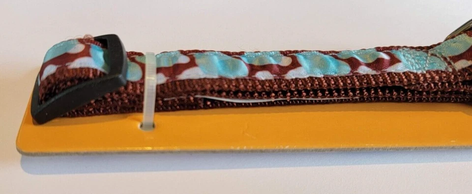 Medium Dog Collar 10"-16" Neck 5/8" Width Reflective Blue Heart-Like Dots Blob - Image 4 of 4