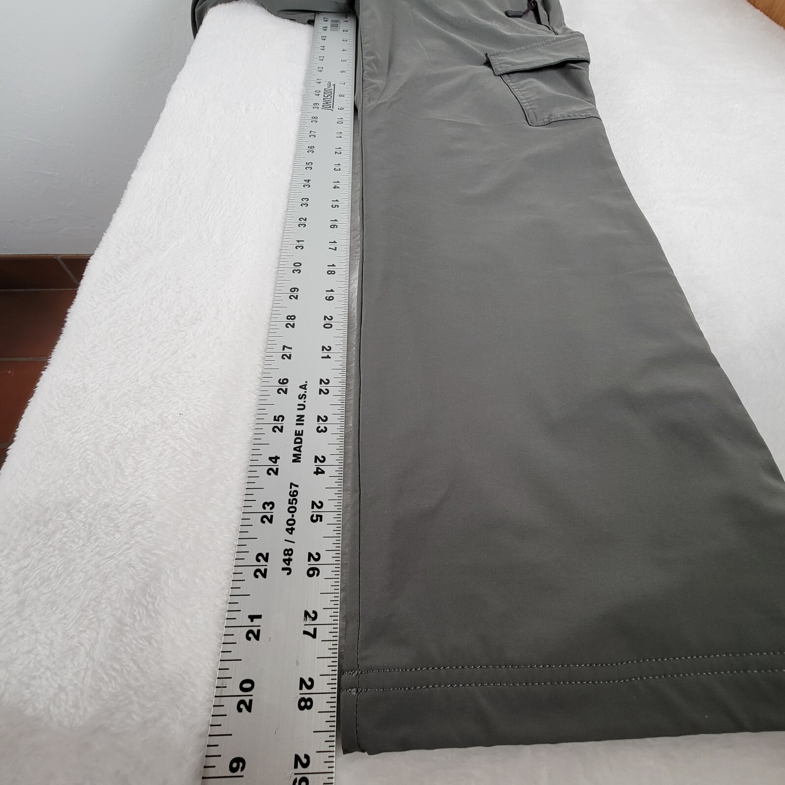 Eddie Bauer Women's Cargo Pants Mid-Rise Stretch Gray Size P6 Pockets Fly Zip image 8