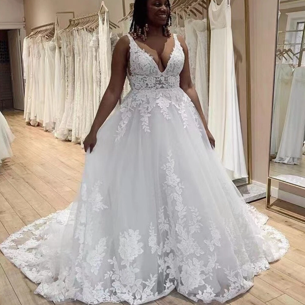 Plus Size V Neck Wedding Dresses Long Lace Appliques A Line White Bridal Gowns
