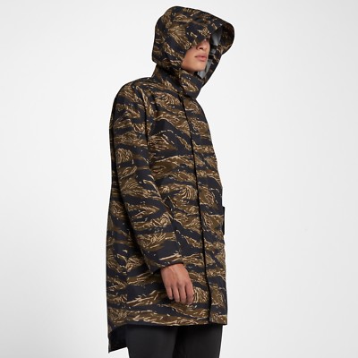 nikelab essentials tiger camo parka