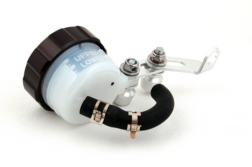 ¡Depósito de líquido de aceite de freno de embrague apto para Honda Kawasaki Suzuki Yamaha Ducati! Foto 3 de 4