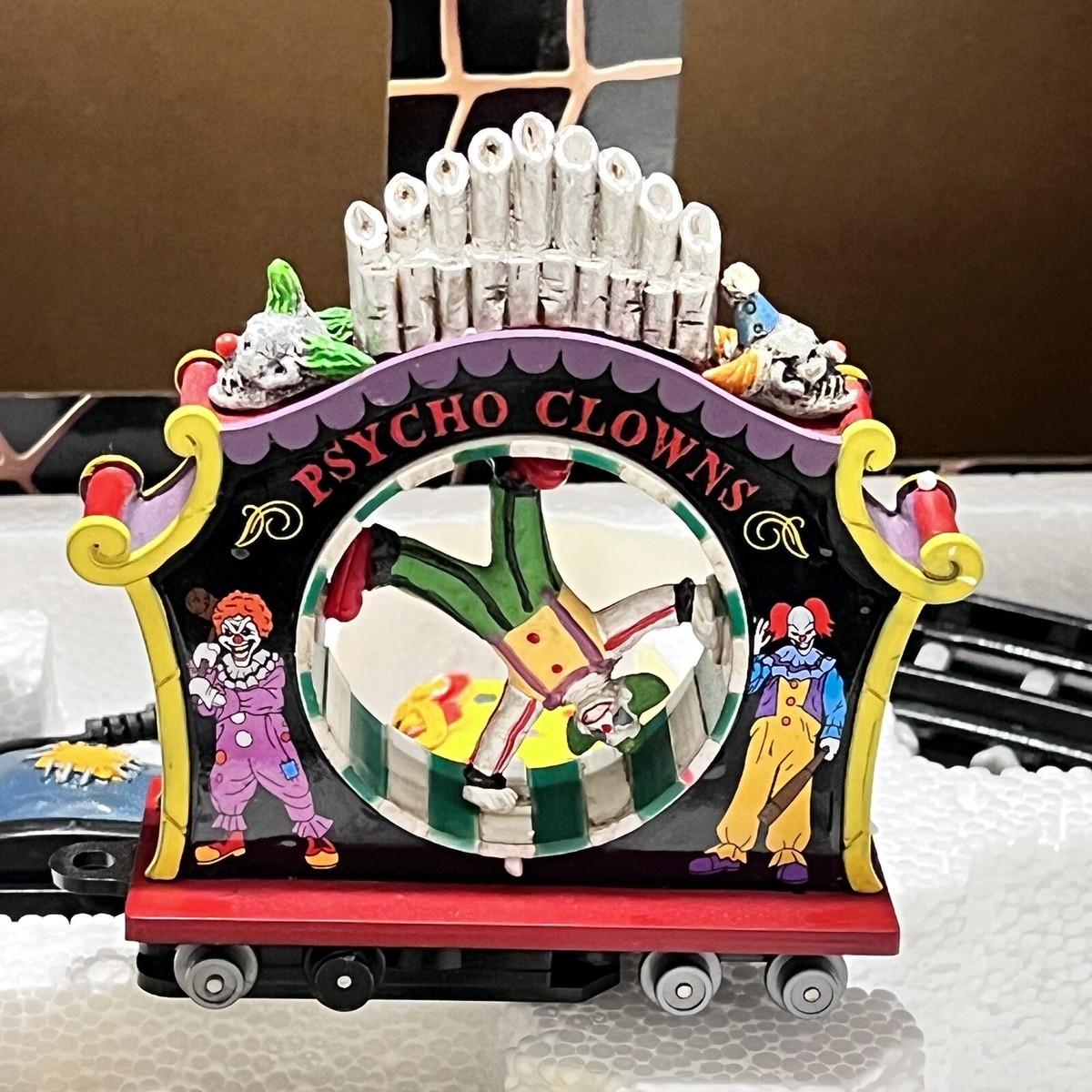 Lemax Spooky Town 2019 CRAZY CLOWN EXPRESS #94486 Sights