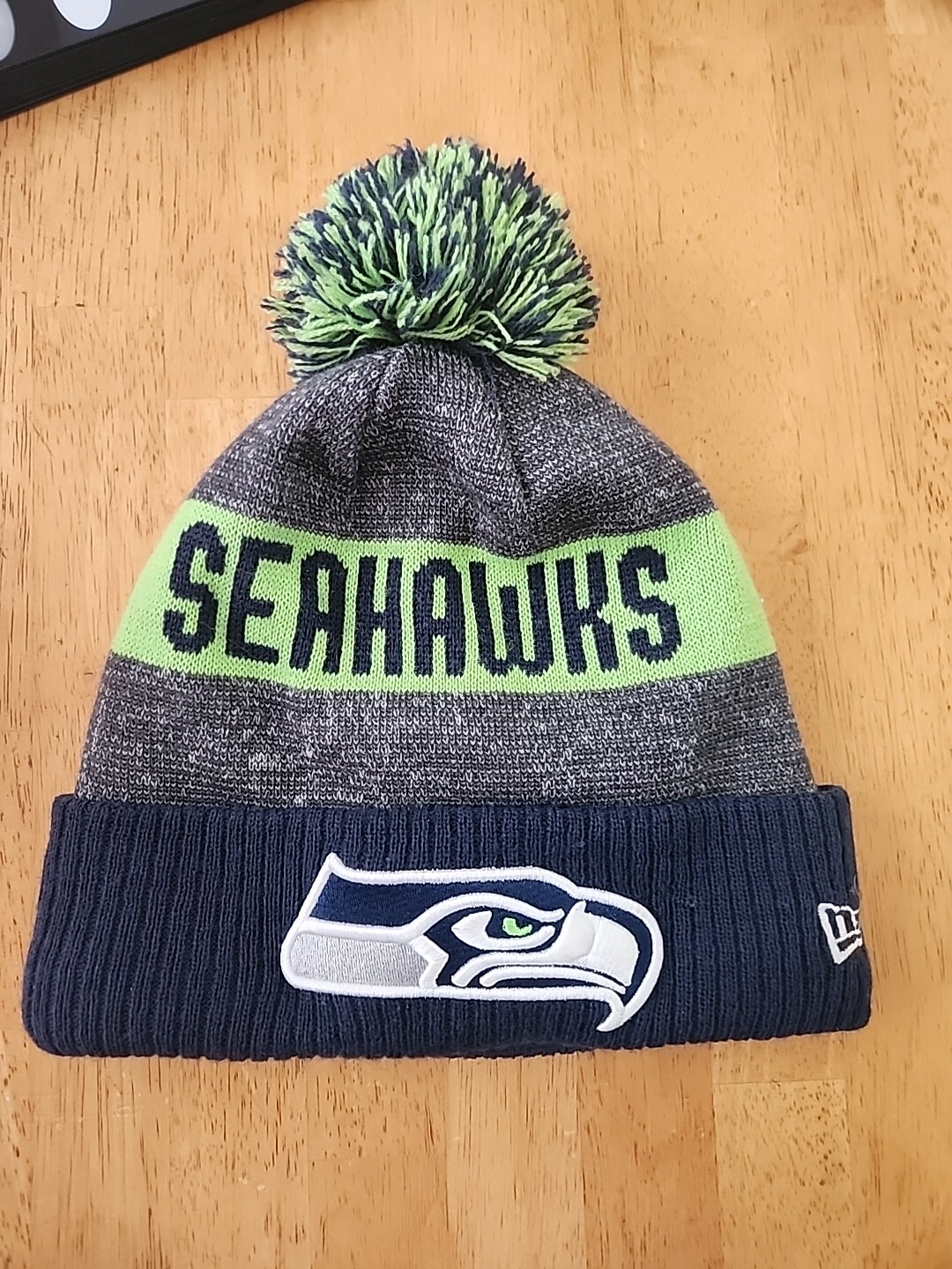 Seattle Seahawks New Era Adult  One Size Fits Most With Pom Pom Green And Blue