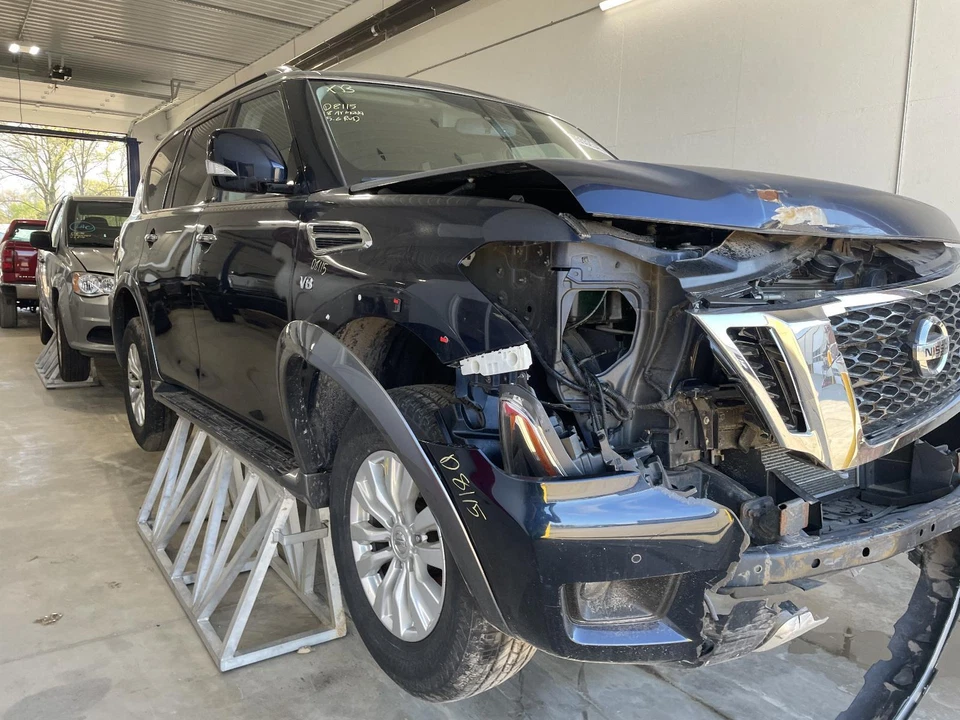 Used Front Left Seat Belt Front fits: 2018 Nissan Armada driver retractor Front Foto 4 de 4