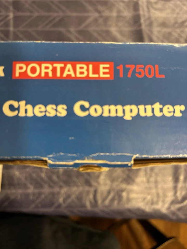 Vintage 1996 Radio Shack Chess Computer Companion 60-2444 Portable 1750L - Image 2 of 4
