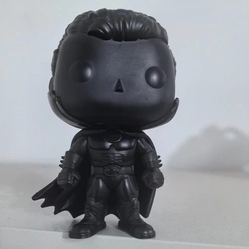 Funko Pop! DC heros Prototype Unmasked batman 85th Anniversary #523 Vinyl figure