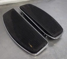 07 Harley Softail Fat Boy FLSTF front floorboard foot rest set (one is bent)