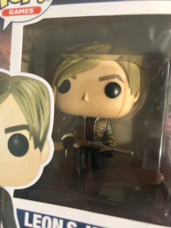 Pop Games: Resident Evil - Leon S. Kennedy #156 Action Figure