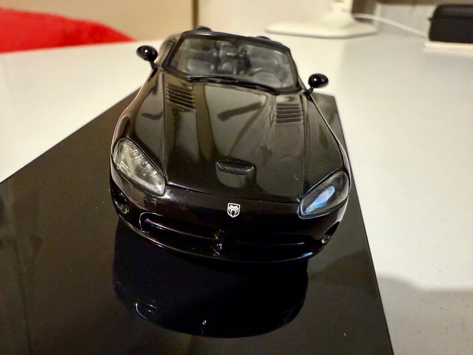 AUTOART 51702 DODGE VIPER SRT-10 2003 NERO 1/43 - Immagine 4 di 4