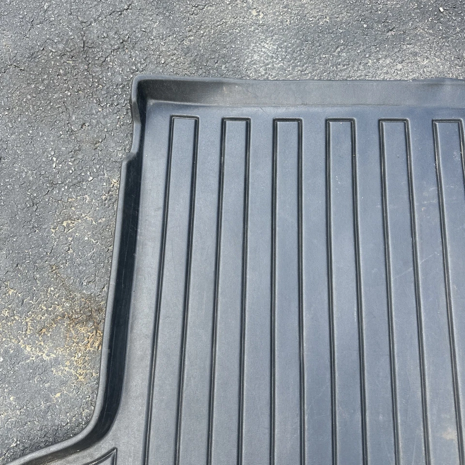 2010 2011 2012 13 2014 Subaru Outback Wagon forro de tapete bandeja de carga traseira preto fabricante de equipamento original - Imagem 2 de 4