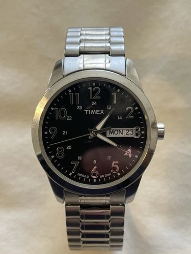 Vintage Men's Timex Day Date BBA-25, 36 MM Case, Excellent Condition & Running!!