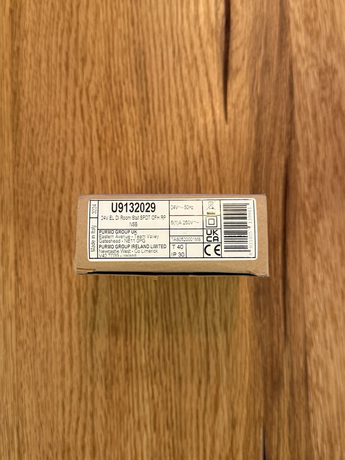 Emmeti U9132029 Electromechanical Thermostat 24V - Brand New Boxed 2