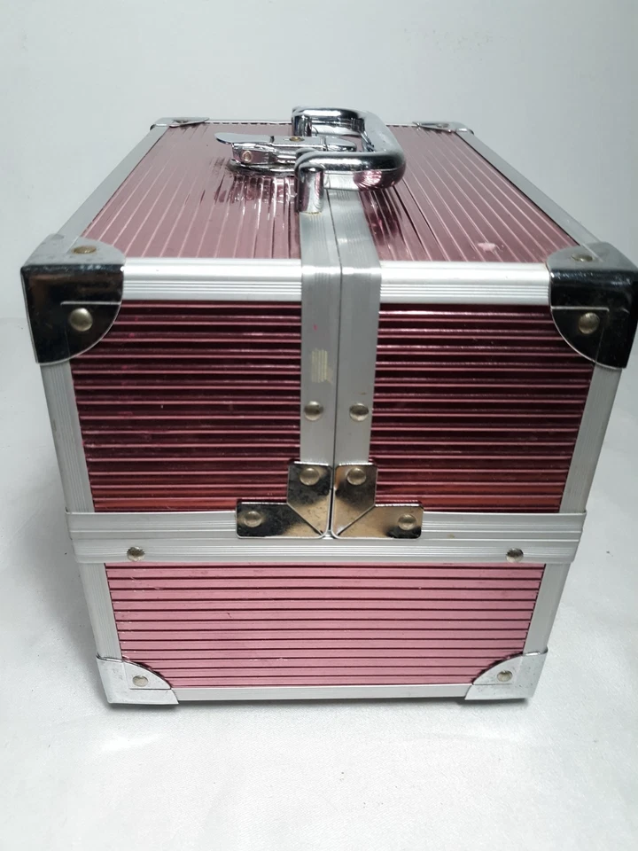 Caboodles Large Metalic Pink Carring Makeup/ Craft Train Case - Image 2 of 4