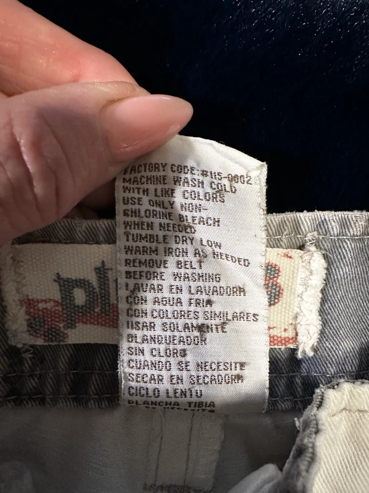 Shorts Plugg Cargo Masculino Skatista Thrashed Grunge Anos 90 Branco Tamanho 31 - Imagem 4 de 4