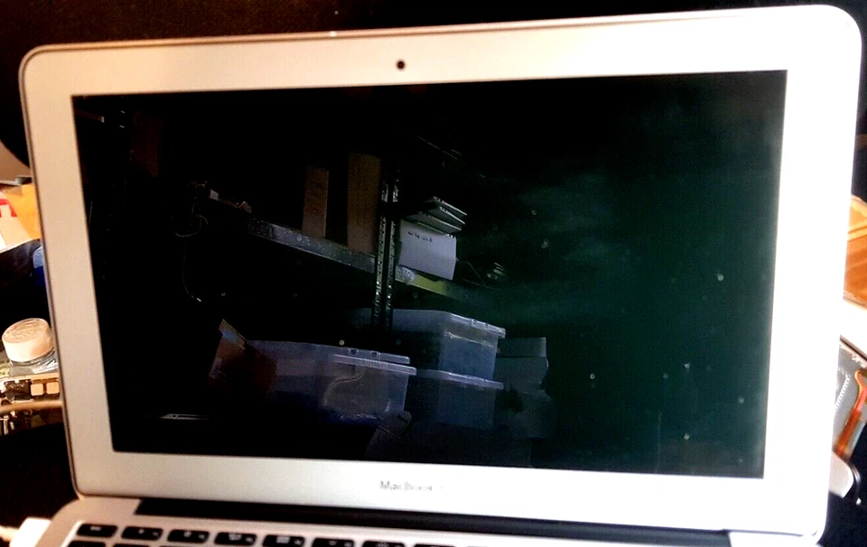 APPLE MACBOOK AIR 11" A1370 A1465 2010 2011 2012 LCD SCREEN DISPLAY ASSEMBLY - Image 2 of 4