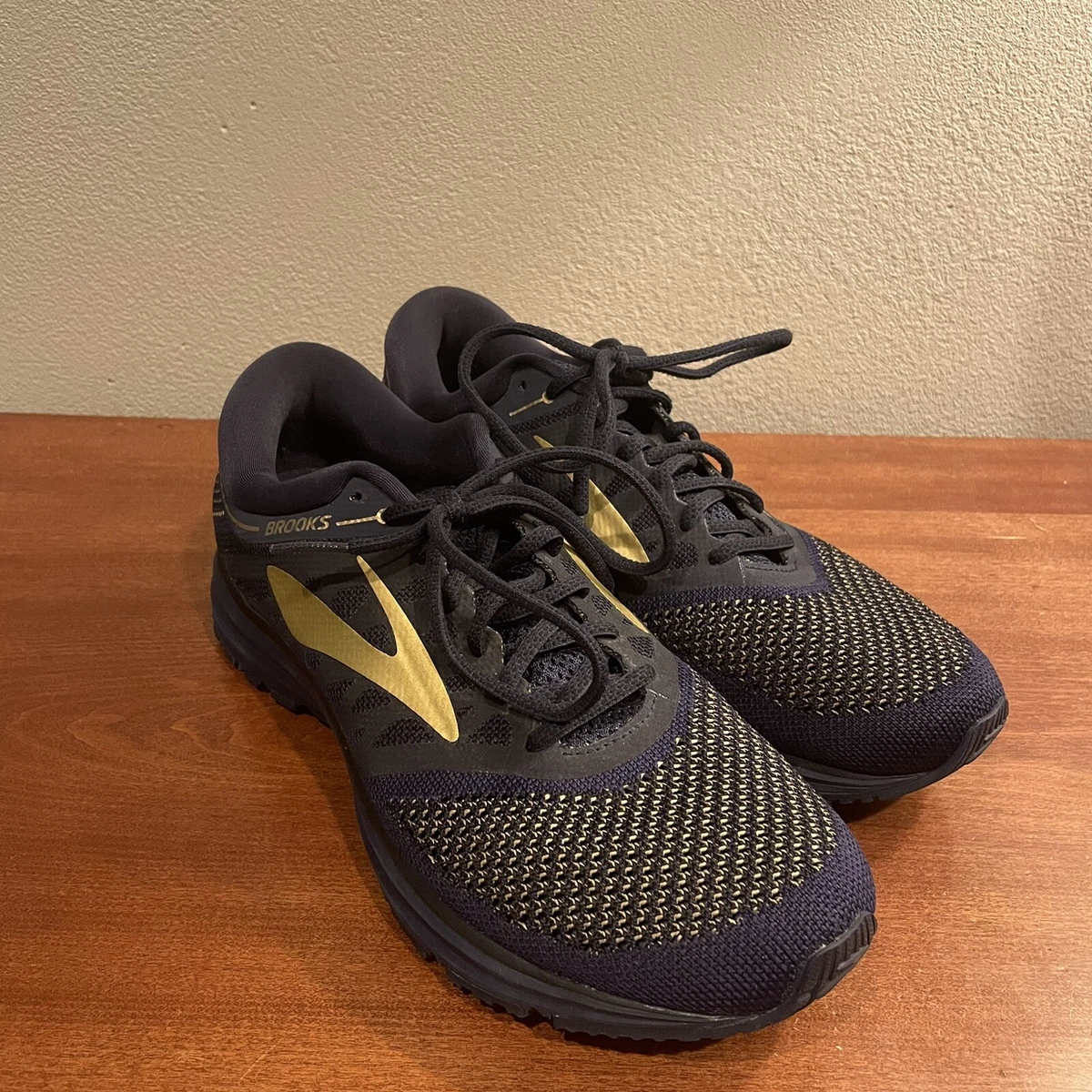 Brooks top revel dna