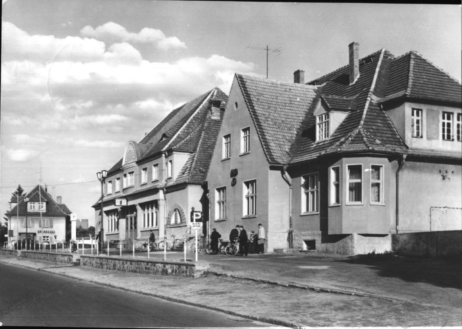 Bild 1 von 2