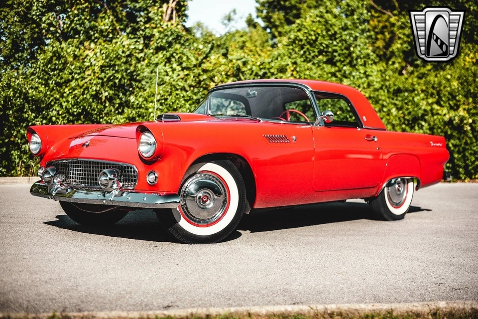 Ford Thunderbird 1955  Foto 3 de 4